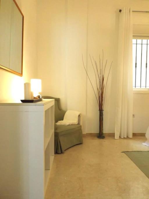 Apartamento Suite Centrico B Малага Екстериор снимка