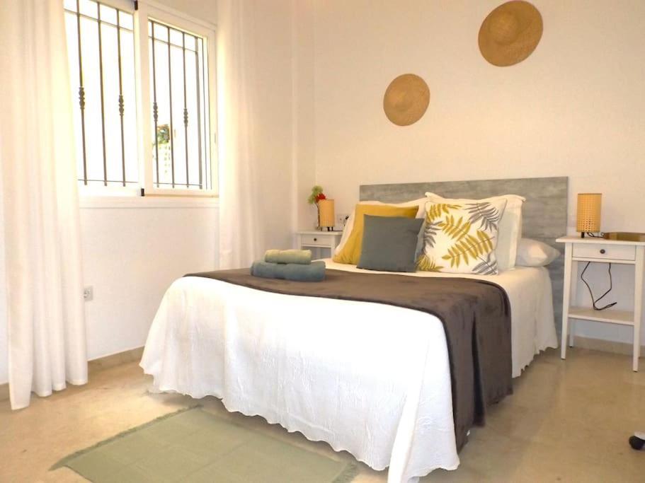 Apartamento Suite Centrico B Малага Екстериор снимка