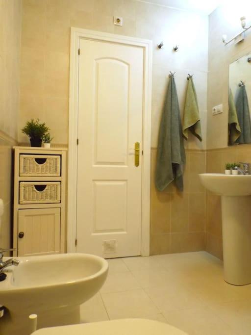 Apartamento Suite Centrico B Малага Екстериор снимка